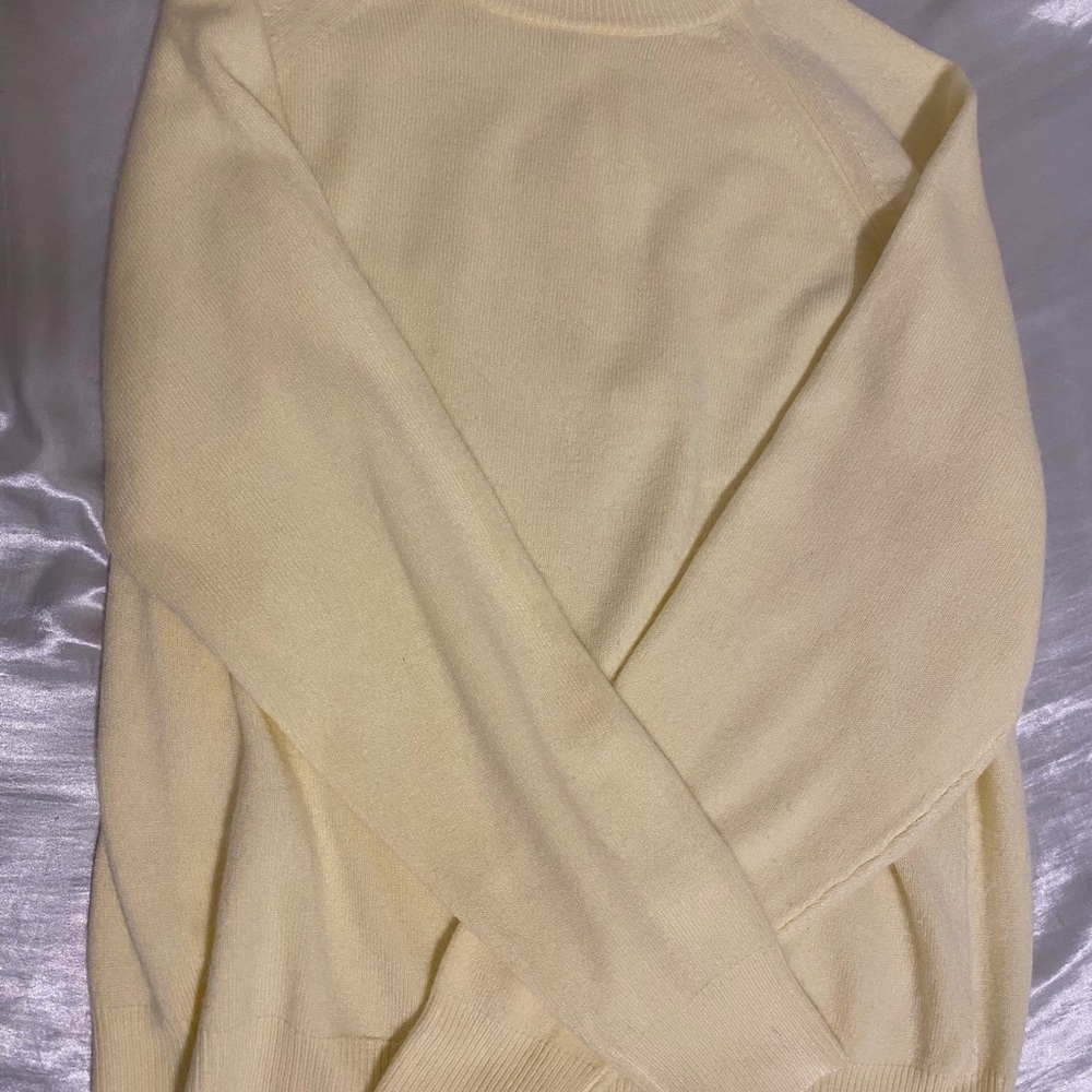 Vintage yellow mock neck sweater